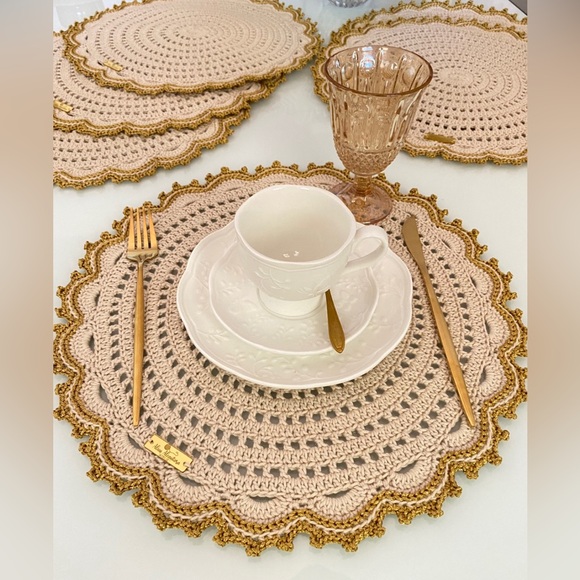 Crochet placemat - Set of 6
